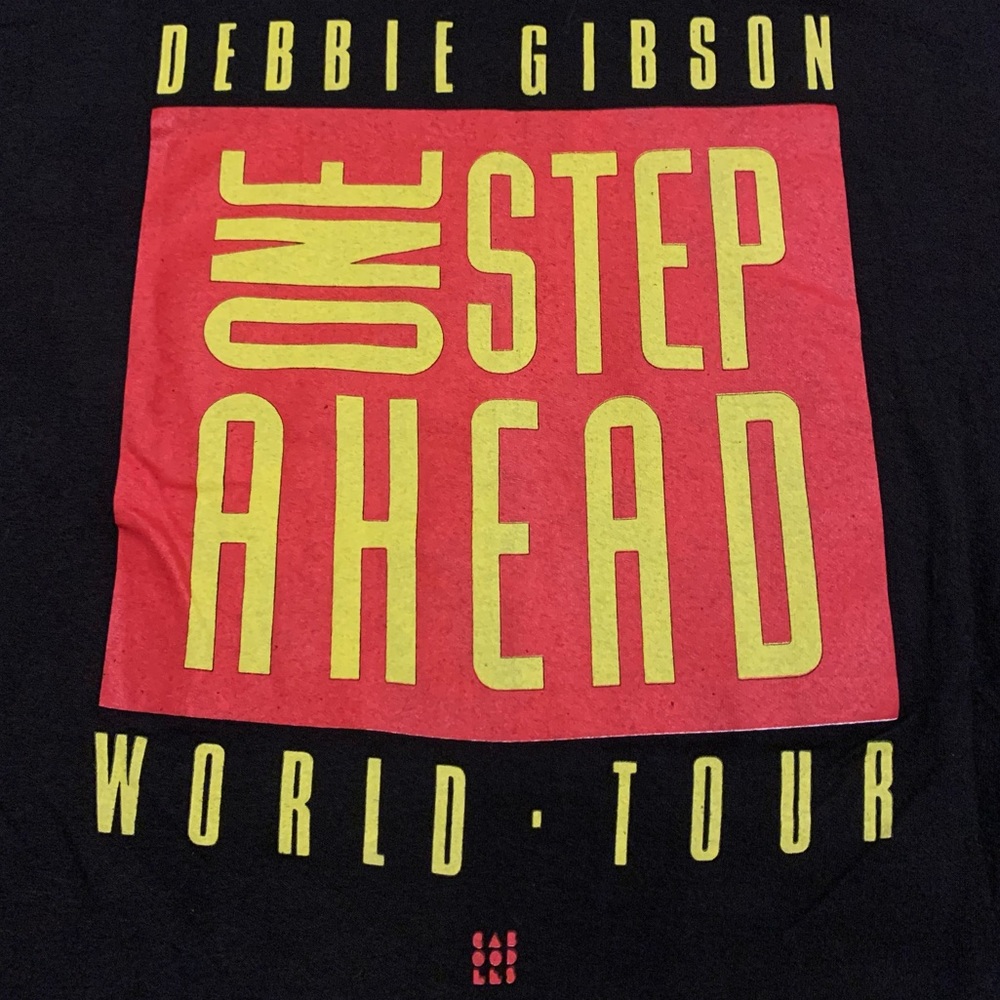 Vintage ‘91 Debbie Gibson One Step Ahead Tour Tee - Picture 9 of 10